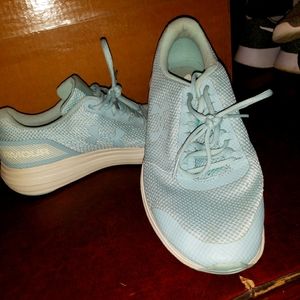 Under Armour Sneakers